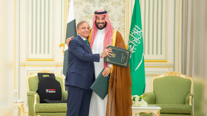 Pakistan PM Shehbaz Sharif and Saudi Prince Mohammed Bin Salman