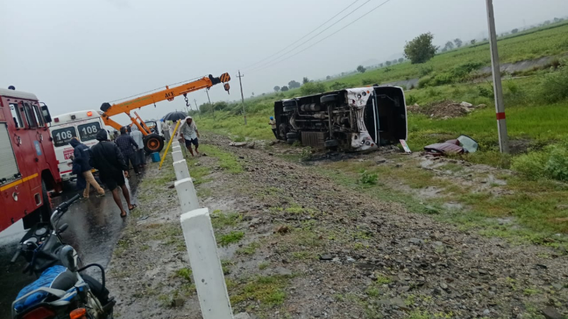 Raichur Bus Overturn
