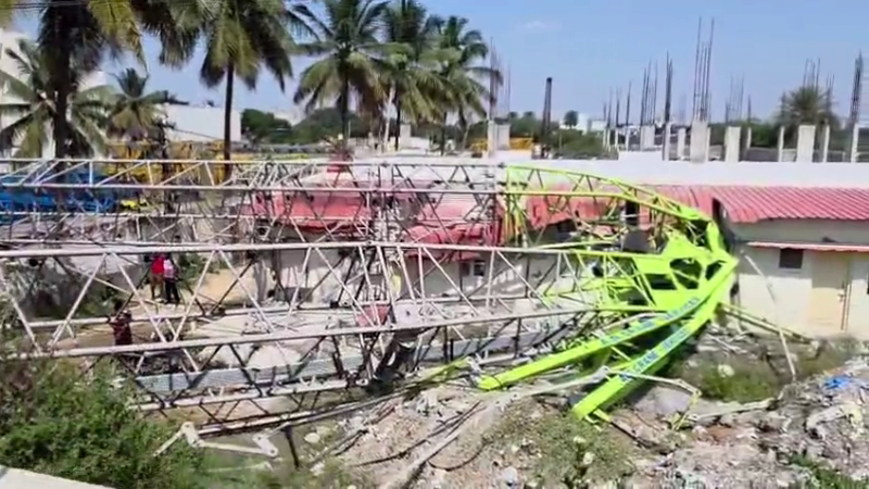 Crane Falls Injured 5 in Bengaluru Medahalli
