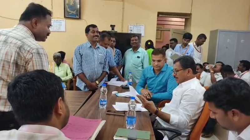 HC Balakrishna Class For Officers