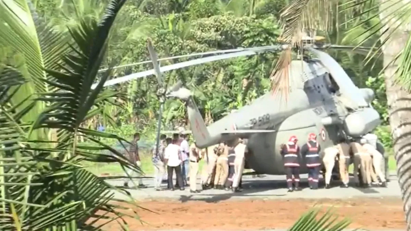 President Droupadi Murmus Chopper Gets Stuck On Kerala Landing Pad Cops Pull It Out