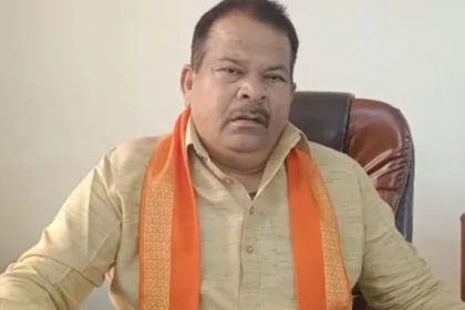 10 ಮುಸ್ಲಿಂ ಯುವತಿಯರನ್ನು ಕರೆತಂದು ಹಿಂದೂ ಯುವಕರು ಮದುವೆಯಾಗಿ: ಬಿಜೆಪಿ ಮಾಜಿ ಶಾಸಕ ವಿವಾದಾತ್ಮಕ ಹೇಳಿಕೆ 7 Raghvendra Pratap Singh