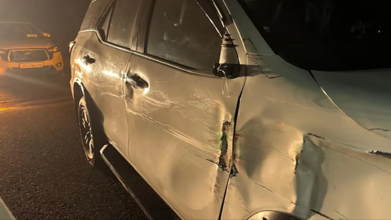 UP Minister Narrowly Escapes Road Accident On Agra Lucknow