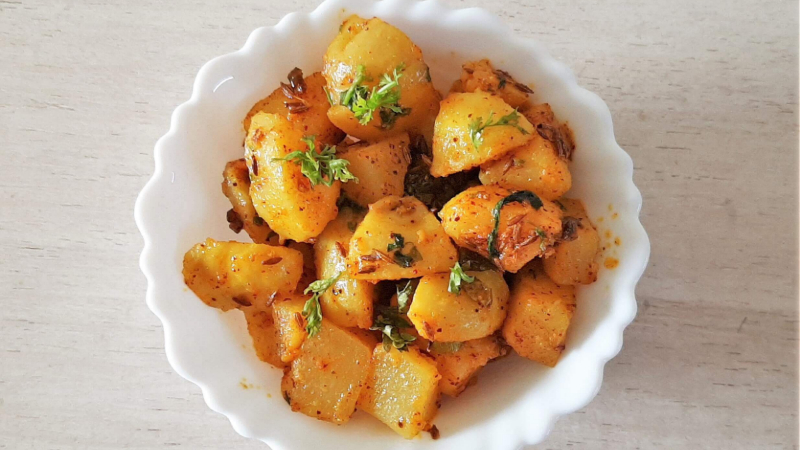 ಮನೆಯಲ್ಲೇ ಮಾಡಿ ಟೇಸ್ಟೀ ಆಲೂ ಜೀರಾ ಫ್ರೈ 7 Aloo Jeera Fry 2