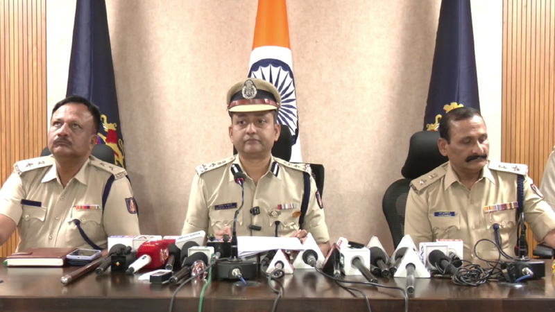 ಕುಂದಾನಗರಿಯಲ್ಲಿ ಕುಳಿತು ಅಮೆರಿಕದ ನಾಗರಿಕರನ್ನ ವಂಚಿಸುತ್ತಿದ್ದ ಗ್ಯಾಂಗ್; 33 ಸೈಬರ್ ವಂಚಕರು ಅರೆಸ್ಟ್ 4 Belagavi 3