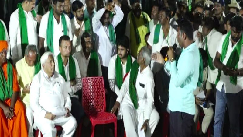 Belagavi Farmers Protest HK Patil Meeting