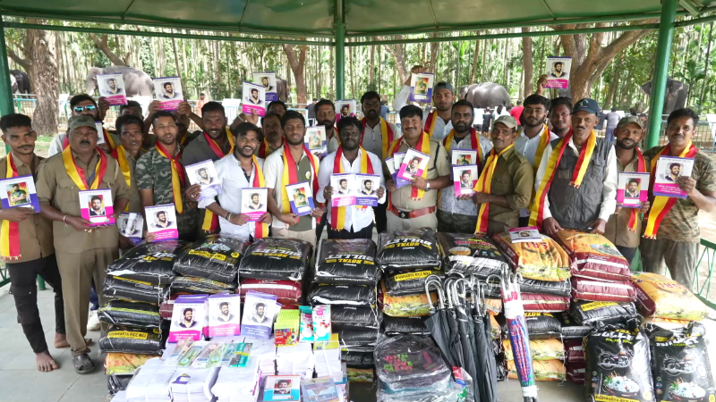 ಧ್ರುವ ಸರ್ಜಾ ಅಭಿಮಾನಿಗಳಿಂದ ಮಹತ್ವದ ಕಾರ್ಯ 3 Dhruva Sarja fans distribute books to school children at Sakrebailu Elephant Camp in Shivamogga 2
