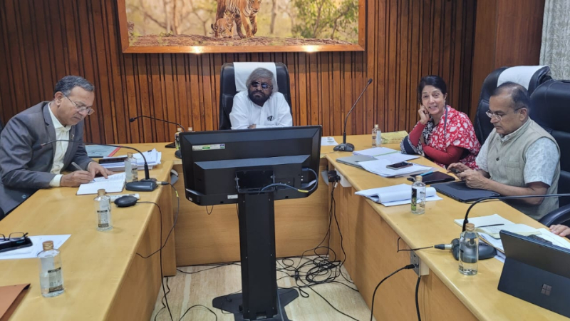 Eshwar Khandre Meeting