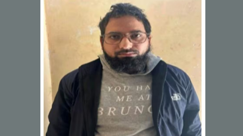 ಫರಿದಾಬಾದ್ ಕೇಸ್; ಶೋಪಿಯಾನ್ನಲ್ಲಿ ಮೌಲ್ವಿ ದಂಪತಿ ಬಂಧನ 1 Faridabad explosives case Irfan Ahmad Wagay