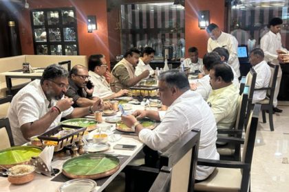 Satish Jarakiholi dinner meeting with Close MLAs