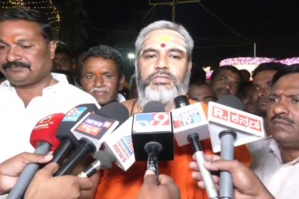 Sri Niranjanananda Puri Swamiji Sri Kanaka Guru Peeta Kaginele