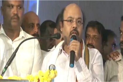 Yathindra calls on the backward class community to retain Siddaramaiah as CM