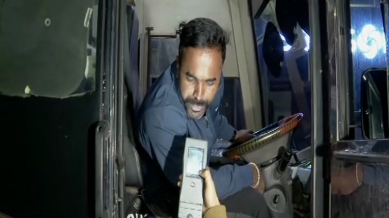 Drunk driving Seabird bus driver travelling from Bengaluru to Goa fined Traffic Police