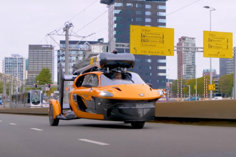 Flying Car PAL V 4