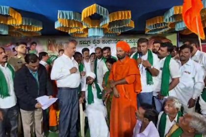 Government finally give approves maize purchase farmer protest ends Laxmeshwar gadaga