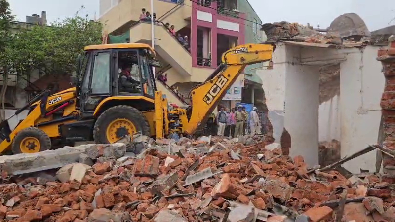 Hubballi Home Demolish