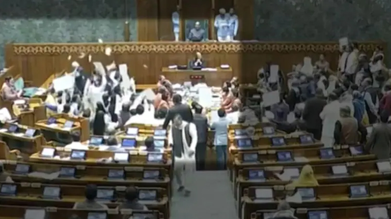 ಭಾರೀ ಗದ್ದಲದ ನಡುವೆ ಲೋಕಸಭೆಯಲ್ಲಿ G Ram G ಮಸೂದೆ ಅಂಗೀಕಾರ; ಮಸೂದೆಯ ಪ್ರತಿ ಹರಿದು ವಿಪಕ್ಷಗಳ ಆಕ್ರೋಶ 4 Lok Sabha 1