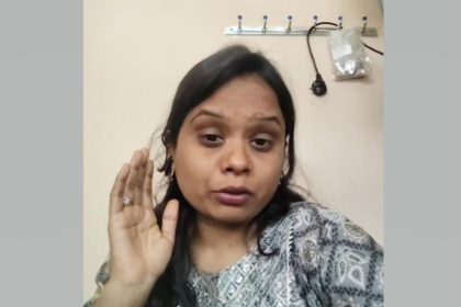 Love with a married man Married woman commits live suicide Ballari