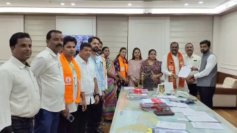 ಬೆಳಗಾವಿಯಲ್ಲಿ ಮಹಾಮೇಳಾವ್ಗೆ ಬ್ರೇಕ್ ಹಾಕಿದ ಬೆನ್ನಲ್ಲೇ ಸರ್ಕಾರಕ್ಕೆ ಶಿವಸೇನೆಯಿಂದ ಬೆದರಿಕೆ 1 Shiv Sena UBT threatens government after halting Mahamelav in Belagavi