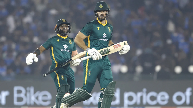 ಕಳಪೆ ಬೌಲಿಂಗ್, ಫೀಲ್ಡಿಂಗ್ಗೆ ಬೆಲೆತೆತ್ತ ಭಾರತ; ರನ್ ಮಳೆಯಲ್ಲಿ ಗೆದ್ದ ಆಫ್ರಿಕಾ - ಸರಣಿ 1-1ರಲ್ಲಿ ಸಮ 5 Temba Bavuma and Aiden Markram