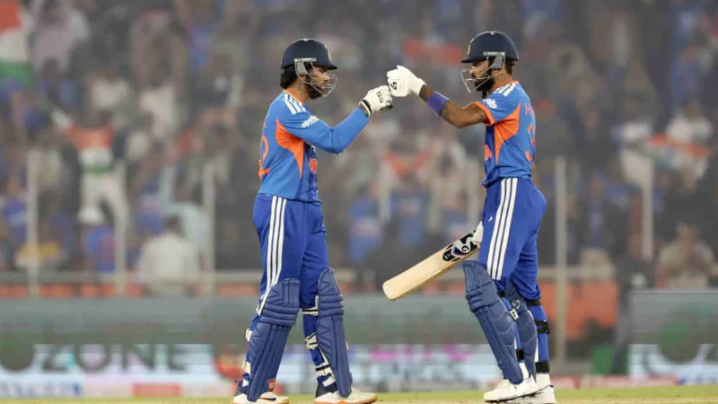 Tilak Varma Hardik Pandya