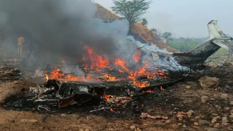 Ajit Pawar Dies Plane plane was headed towards the runway but it fell down a 100 feet before it Eyewitness