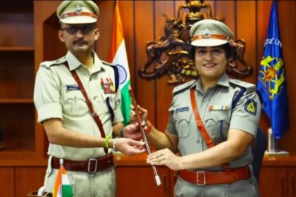 Ballari violence SP Pavan Nejjuru suspended