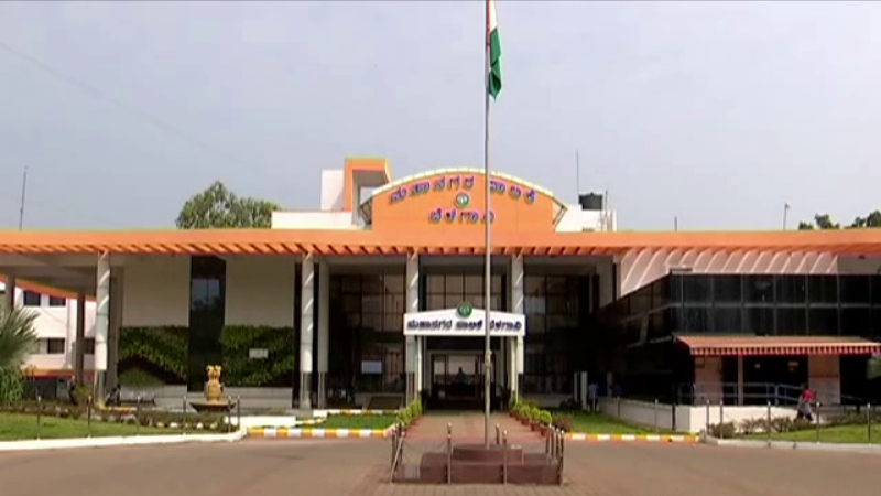 ಬೆಳಗಾವಿ | ಪಾಲಿಕೆ ಆಯುಕ್ತರ ಡಿಪಿ ಹಾಕೊಂಡು ಉಪ ಆಯುಕ್ತರಿಗೆ ಹಣಕ್ಕೆ ಮೆಸೇಜ್ - ಸೈಬರ್ ಖದೀಮರ ಹೊಸ ಆಟ! 1 Belagavi Cyber Crime