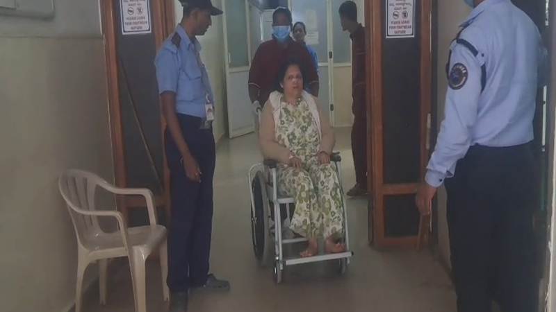 ಕೊಲ್ಲಾಪುರದ DySP ವೈಷ್ಣವಿ ಅವರಿದ್ದ ಕಾರು ಅಪಘಾತ - ತಾಯಿ, ಚಾಲಕ ಸ್ಥಳದಲ್ಲೇ ಸಾವು! 5 Car Accident 2 1