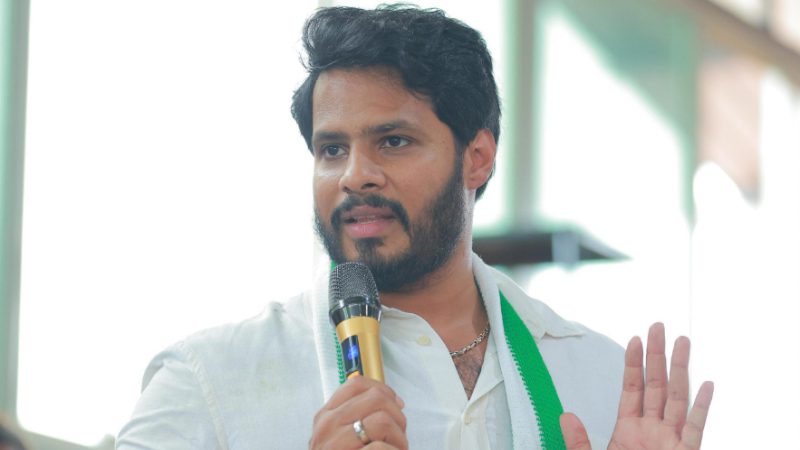 ನಿಖಿಲ್ಗೆ ಇನ್ನು ರಾಜಕೀಯ ಅನುಭವ ಕಡಿಮೆ: ಇಕ್ಬಾಲ್ ಹುಸೇನ್ 3 Nikhil Kumaraswamy 1 2
