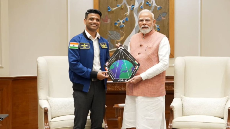 Shubhanshu Shukla and Modi 1 3