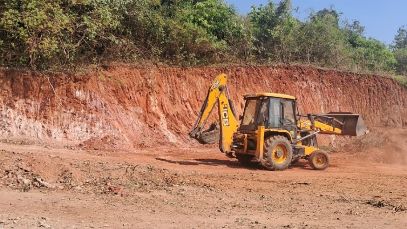 Soil mafia near Hemavati River Mudigere locals oppose