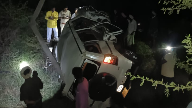 bolero accident chitradurga