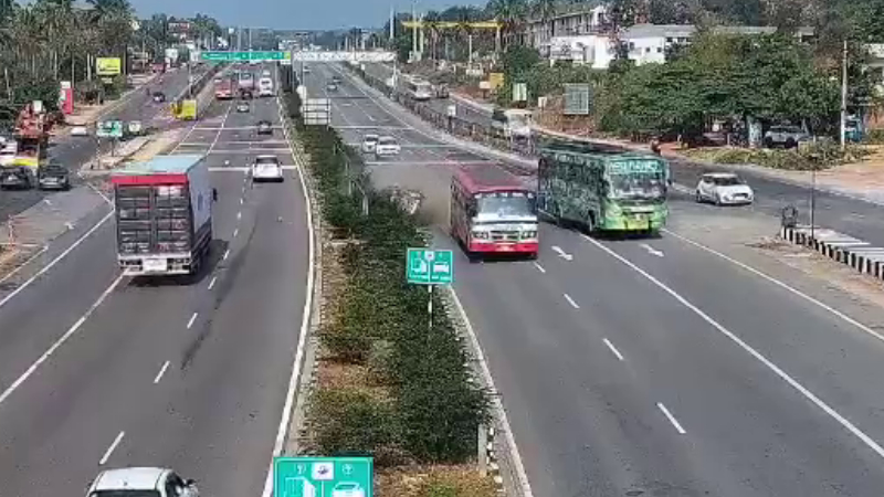 car hits ksrtc bus on bengaluru mysuru expressway elderly couple saved by seat belts