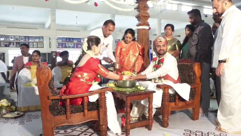 ಕಾಫಿನಾಡಲ್ಲೊಂದು ಕಡಲಾಚೆಯ ಪ್ರೇಮಕಥೆ - ಚಿಕ್ಕಮಗಳೂರಿನ ಯುವಕನಿಗೆ ಜೋಡಿಯಾದ ಚೀನಾ ಚೆಲುವೆ! 3 chinese girl marries chikkamagaluru lover 2