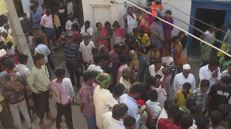 ಲಕ್ಕುಂಡಿ ಗ್ರಾಮದಲ್ಲಿ ನಿಧಿ ಪತ್ತೆ - ಗುಪ್ತ ʻನಿಧಿʼಯ ವಾರಸುದಾರರು ಯಾರು? ಪತ್ತೆ ಹಚ್ಚಿದವರಿಗೂ ಸಿಗಬೇಕಾ ಪಾಲು? 8 gadag 2