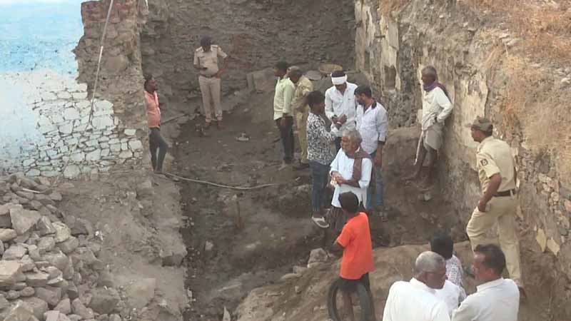 ಲಕ್ಕುಂಡಿ ಗ್ರಾಮದಲ್ಲಿ ನಿಧಿ ಪತ್ತೆ - ಗುಪ್ತ ʻನಿಧಿʼಯ ವಾರಸುದಾರರು ಯಾರು? ಪತ್ತೆ ಹಚ್ಚಿದವರಿಗೂ ಸಿಗಬೇಕಾ ಪಾಲು? 6 gadag 6