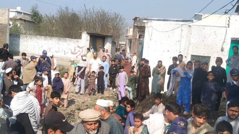 Afghanistan Pakistan conflict Taliban says conducted air strikes on military base near Islamabad Nowshera 1