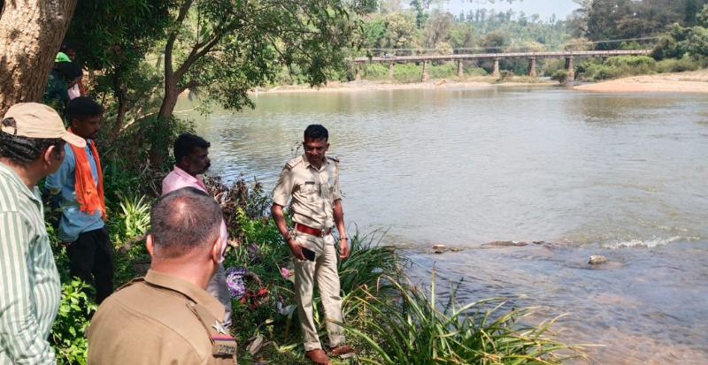 Chikkamagaluru Two Youths Drown In Bhadra River 1 1
