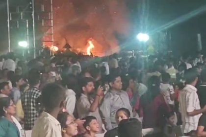 Hampi festival Fire breaks out while CM Siddaramaiah is performing puja