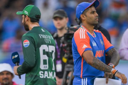 India vs Pakistan shake hands row