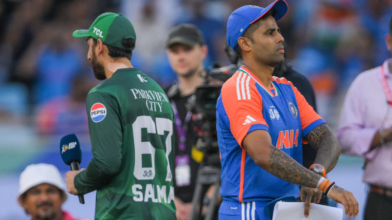 India vs Pakistan shake hands row