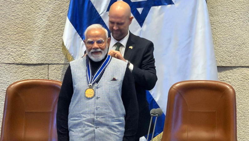 PM Narendra Modi Speaker of the Knesset Medal