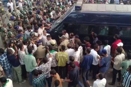Police lathicharge on farmers Sringeri bandh on Monday