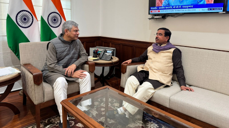 Pralhad Joshi Ashwini Vaishnav