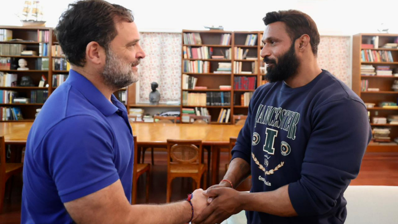 ನಿಮ್ಮ ಜಿಮ್ಗೆ ಸೇರುತ್ತೇನೆ: ಜಿಮ್ ಟ್ರೈನರ್ ಮೊಹಮ್ಮದ್ ದೀಪಕ್ ಭೇಟಿಯಾದ ರಾಹುಲ್ ಗಾಂಧಿ 4 Rahul Gandhi Gym Trainer Mohammad Deepak 1