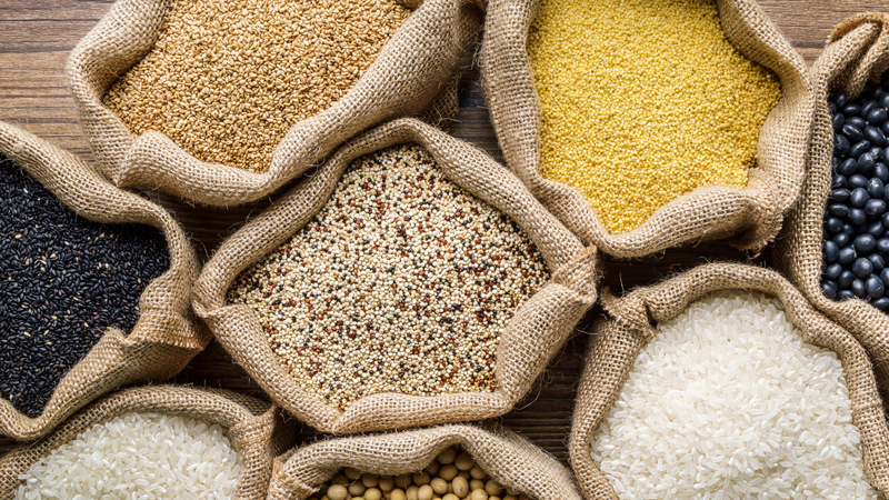 ಉದ್ಯಮಿಗಳು, ಕಾರು ಮಾಲೀಕರ ಬಳಿಯೂ ಬಿಪಿಎಲ್ ಕಾರ್ಡ್ - 2 ಲಕ್ಷಕ್ಕೂ ಅಧಿಕ ಅನರ್ಹರಿಗೆ ನೋಟಿಸ್! 4 Ration 02