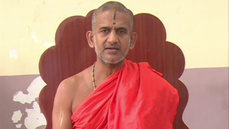 Sri Vishwaprasanna Tirtha Swamiji