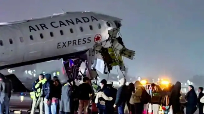 Air Canada Express Plane