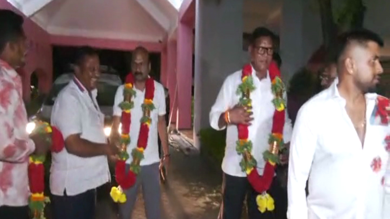 Assam Election Fear of Operation Kamala Congress MLAs shift to Bidadi Wonderla Resort Bengaluru 1 5